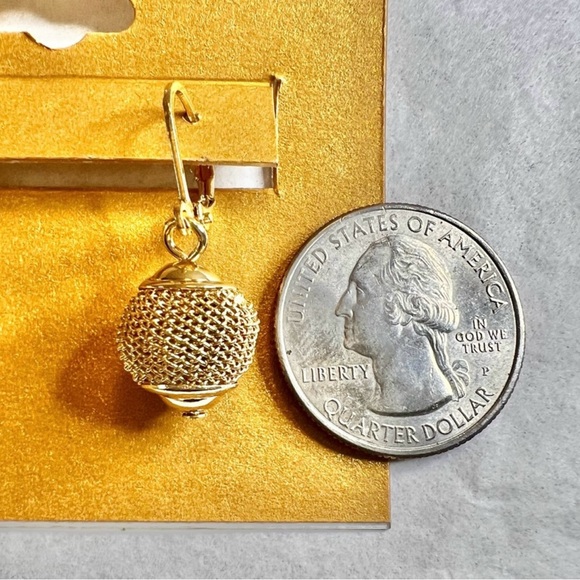 📍Mesh Ball Drop Earrings - Picture 2 of 2